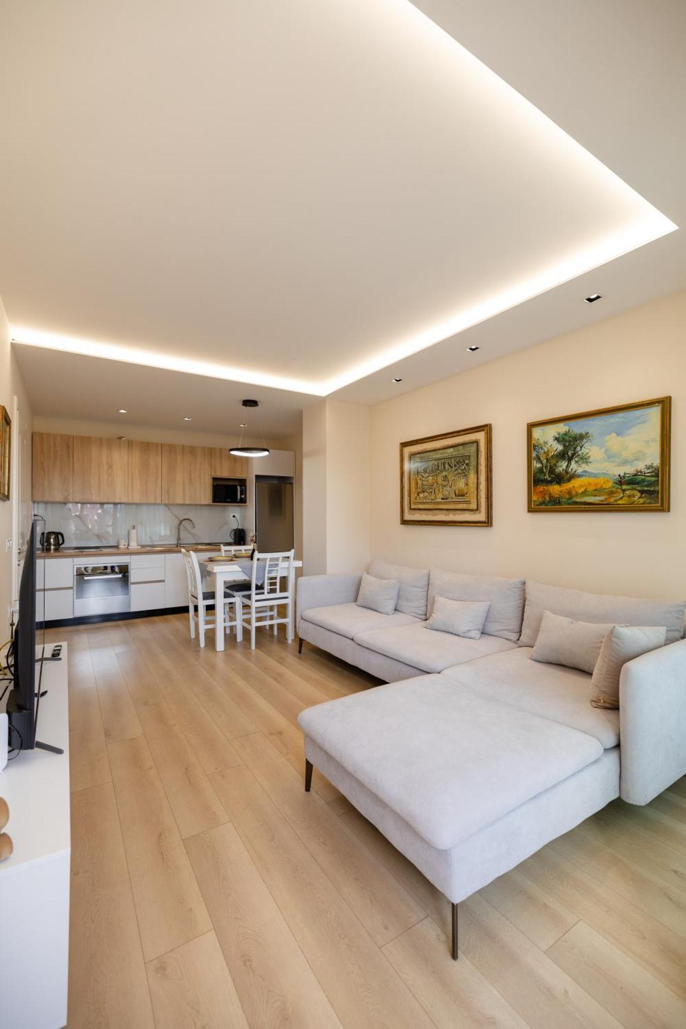 Luxury Center Observatori Apartment Tirana Buitenkant foto
