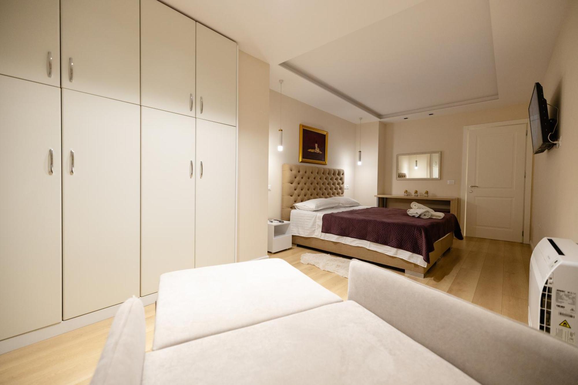 Luxury Center Observatori Apartment Tirana Buitenkant foto