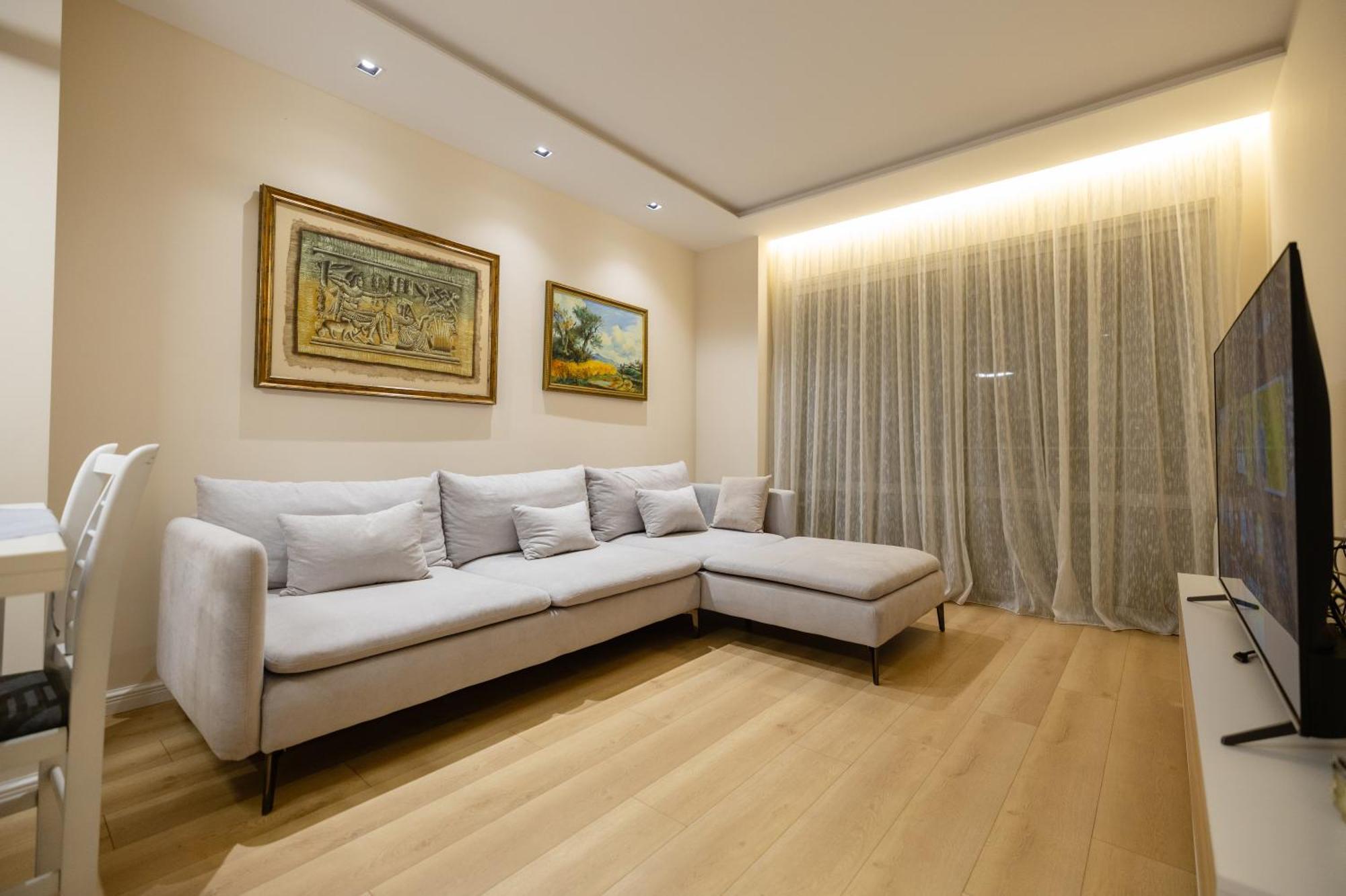 Luxury Center Observatori Apartment Tirana Buitenkant foto