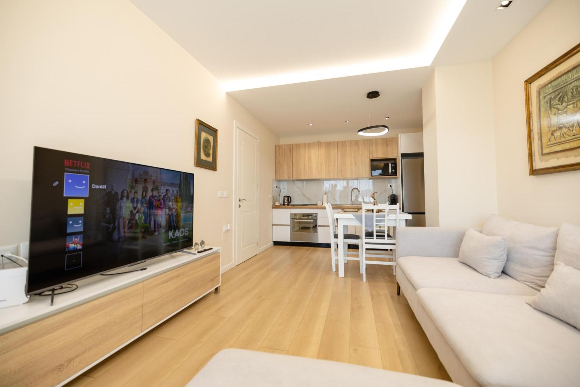 Luxury Center Observatori Apartment Tirana Buitenkant foto